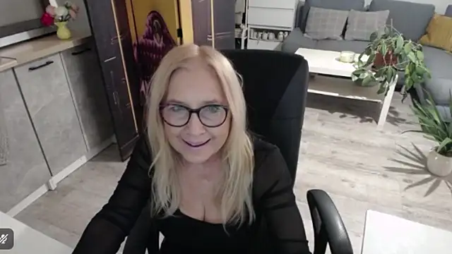 sofia xkiss online show from February 21, 2:51 pm