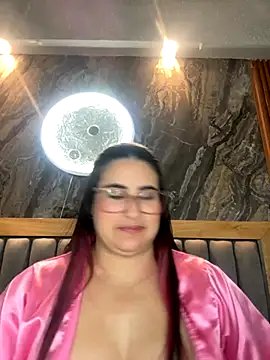 BellaPeers  online show from October 26, 1:50 pm