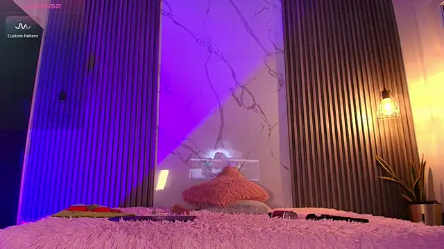 Iamvictoria06 online show from September 17, 7:45 pm