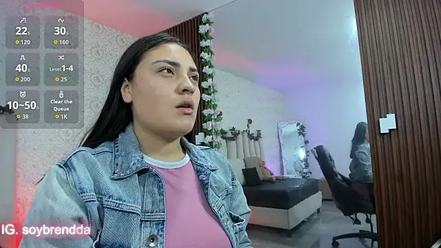 Brendda tay online show from February 27, 3:06 am