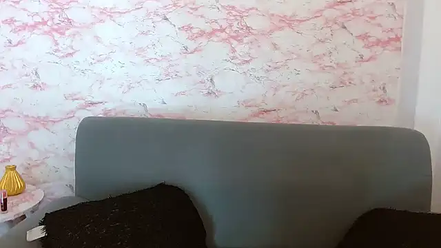 anahi  s online show from April 15, 8:31 pm