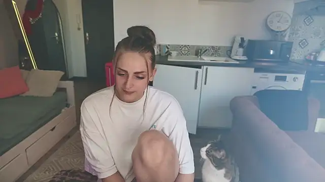 Celeste Off online show from September 16, 2:03 pm