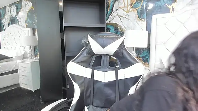 rave connor online show from December 15, 7:08 pm