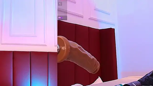 Luna monroe  online show from September 21, 12:15 pm