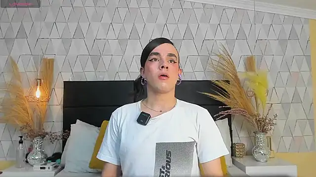 JustinePerry online show from March 18, 3:11 am