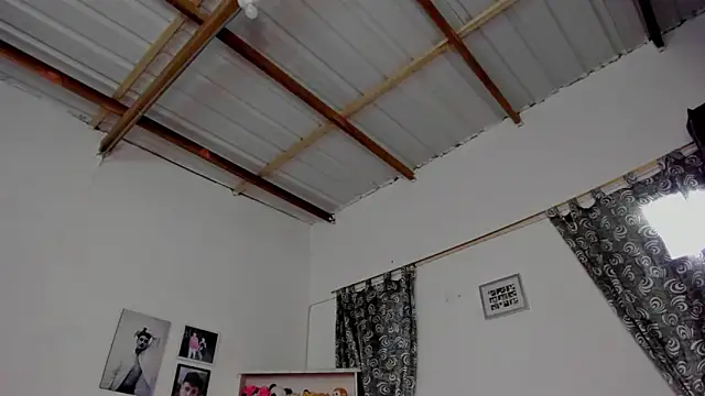 megan 100 online show from November 20, 6:09 pm