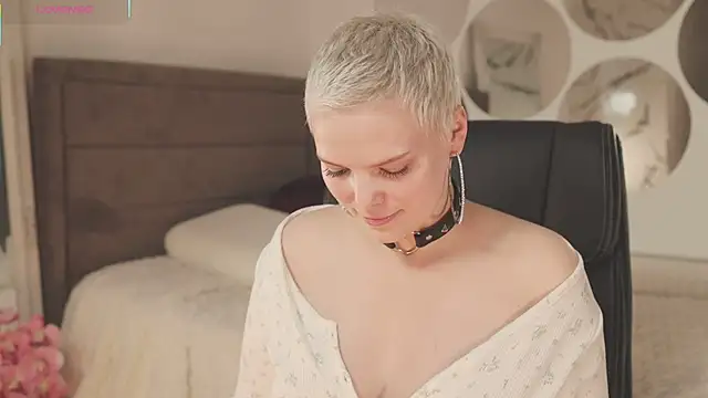 LikaBerry1 online show from September 16, 7:33 pm