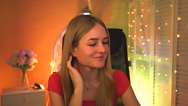 DeboraLarson online show from March 10, 5:00 am