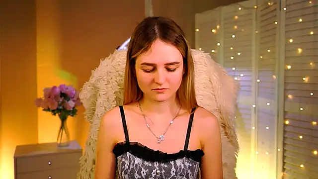 DeboraLarson online show from February 6, 6:28 am