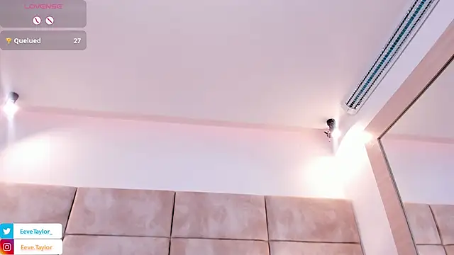 Eevee Taylor online show from February 14, 3:30 am