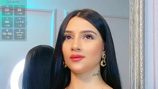 Harper-Avary online show from December 1, 2:09 pm