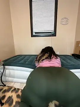 tillymarie34 online show from April 14, 3:06 am