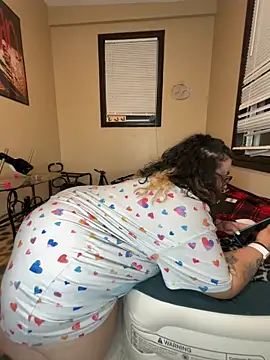 tillymarie34 online show from May 28, 2:53 am