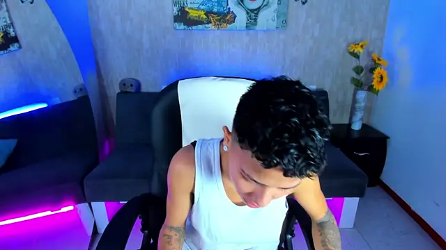 nova sex01 online show from April 16, 9:39 pm