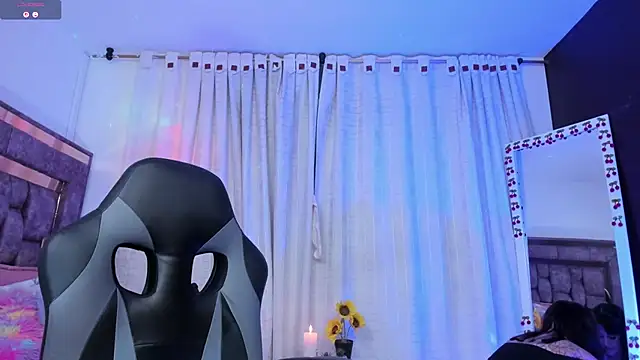 AnabelleGron online show from March 17, 5:44 am