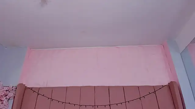 MollyBigBoobs12 online show from October 2, 9:09 pm