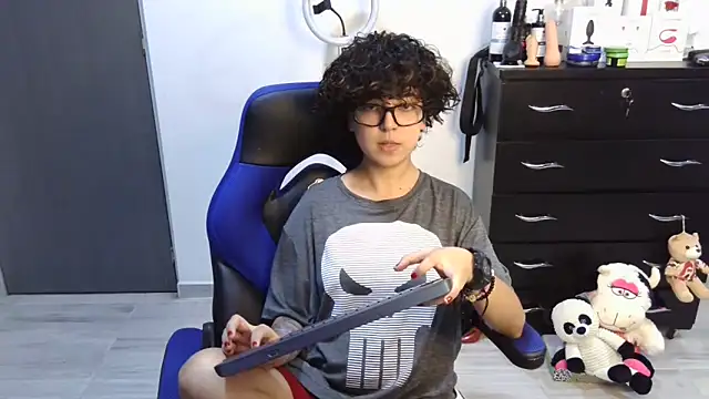 thomascooper7 online show from September 16, 1:02 am