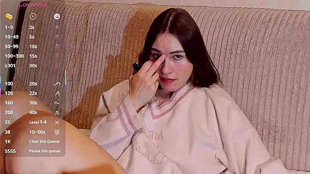 sleeeep y online show from March 6, 8:26 pm