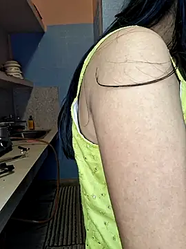 Nisha027 online show from February 11, 2:47 am