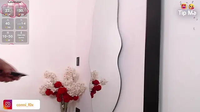 lily f00x online show from October 2, 1:16 pm