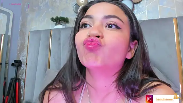 KimDevinne online show from September 25, 3:05 am