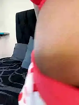 ThickPearlx23 online show from January 11, 4:28 am