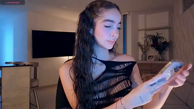 Siny Moore online show from March 26, 2:03 am