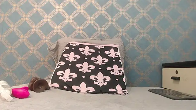 violeta cute18 online show from September 8, 7:46 pm