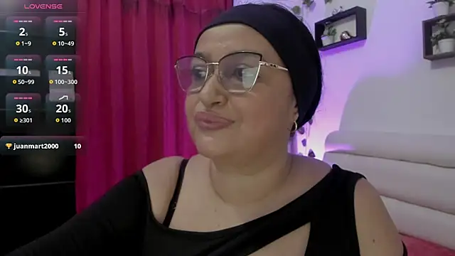 Gia Nahomi online show from October 12, 12:13 am