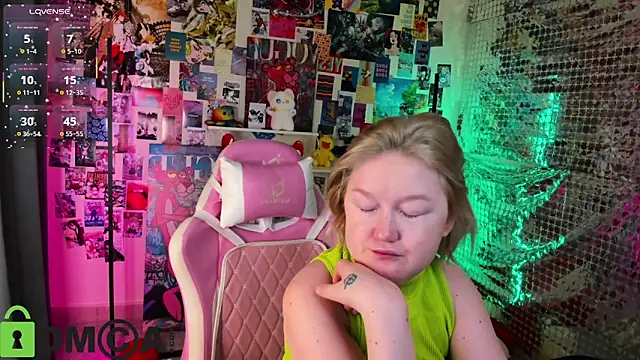 Sara Robinson online show from February 27, 2:44 am