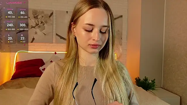 Tiffanyhunt online show from March 12, 3:15 pm