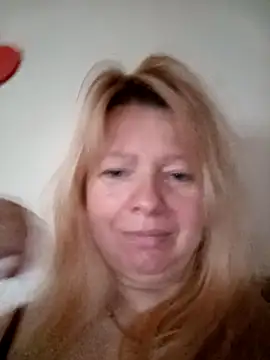 Lauri scherri online show from December 3, 11:45 am