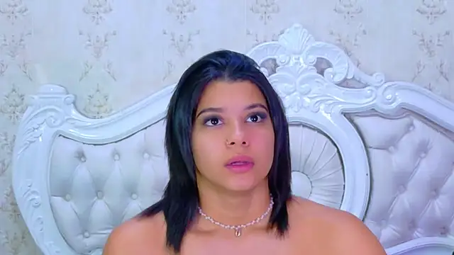 TiaraRosse online show from November 10, 10:54 am