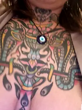 lizzardqueeen online show from October 12, 2:03 am