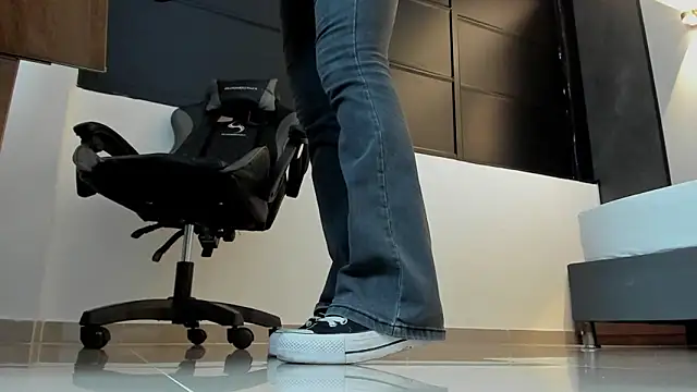 alma fenix online show from September 10, 12:49 pm