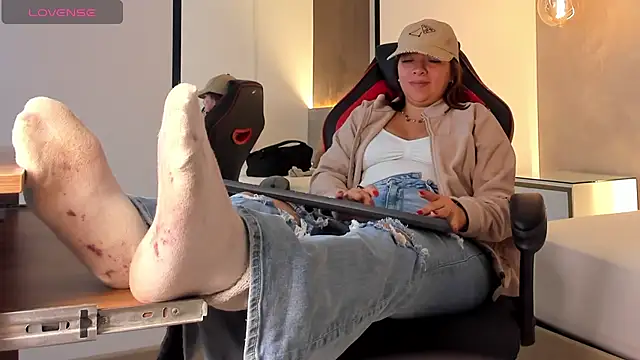 alma fenix online show from October 30, 12:50 pm