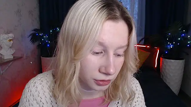 EnigmaSee online show from December 17, 9:02 am