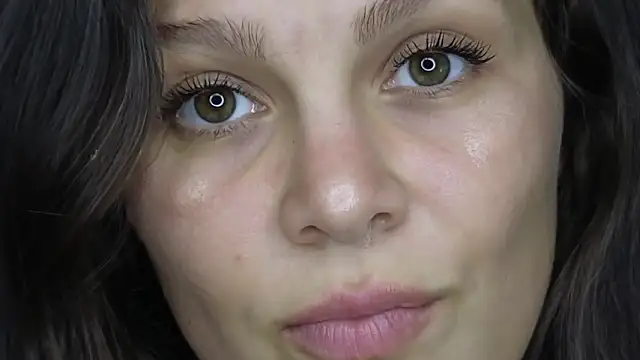 MadameDeFeu online show from September 9, 1:33 pm