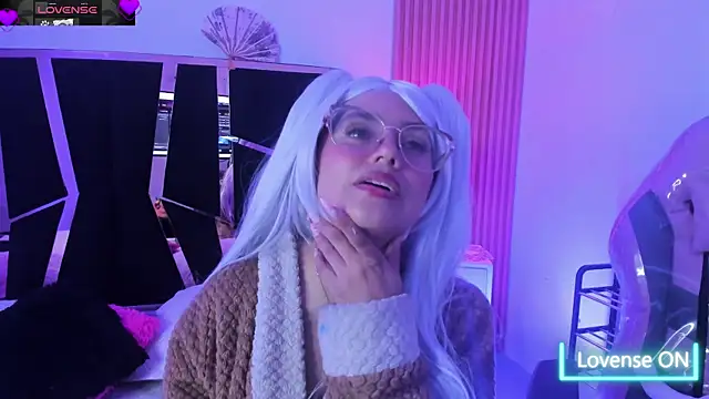 yukki kuran online show from September 17, 4:43 am