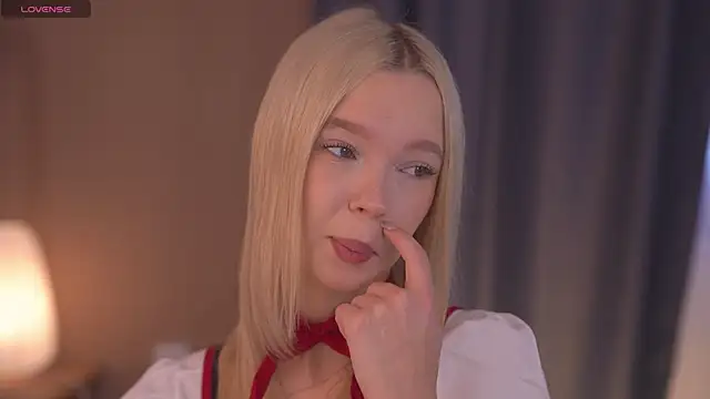  AlinaBailey online show from November 8, 1:05 pm