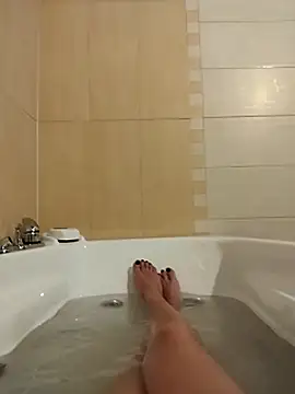 luana63 online show from November 4, 9:58 am