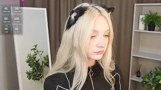 Naughty  Couplles online show from April 8, 4:14 am