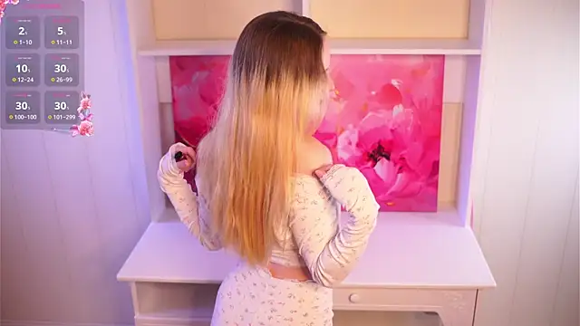 Naughty  Couplles online show from October 17, 3:21 am