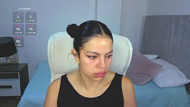 Eliie Ruizz online show from January 18, 4:42 am