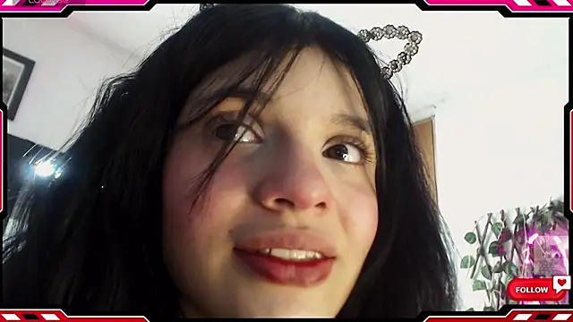 Sarahgin online show from September 10, 12:05 pm