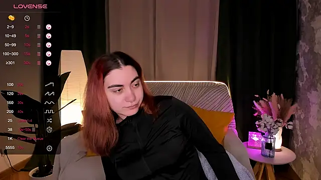 hannacheekss  online show from March 4, 2:07 am