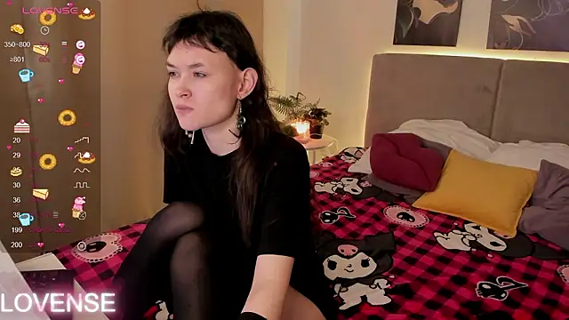 Emily Strikeee online show from February 11, 10:17 am