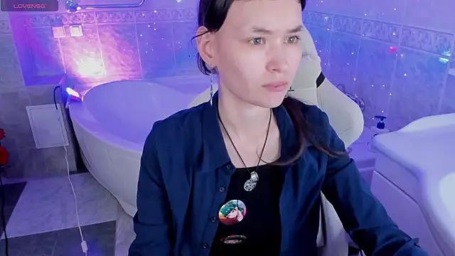 Emily Strikeee online show from September 17, 10:13 am