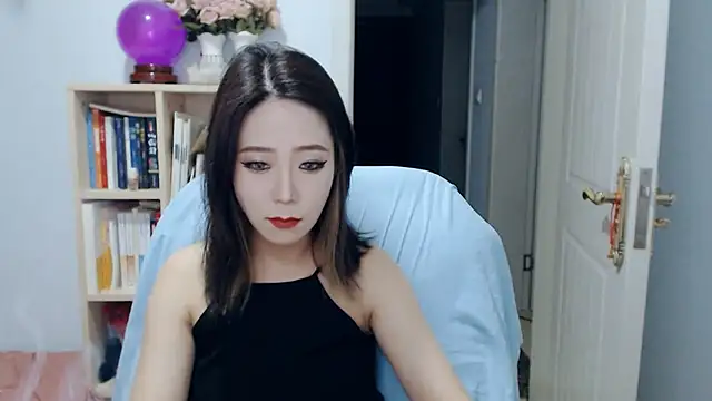 SuSushi728 online show from June 5, 3:29 pm