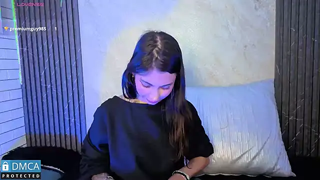 SolBeaumont1 online show from October 15, 7:38 pm